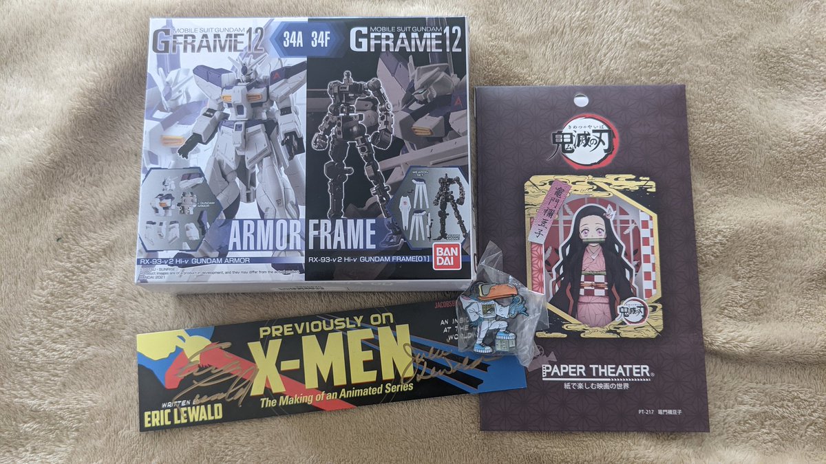 evico's tweet photo. #SwagItForward #WonderCon ok all lets do this giveaway! Make sure you are following me 🤗 so just like this tweet and comment what convention you are looking forward to this year with  hashtag #SwagME will run this for a week. Thanks all! #swag #Giveaway https://t.co/2V9KZZjRyQ