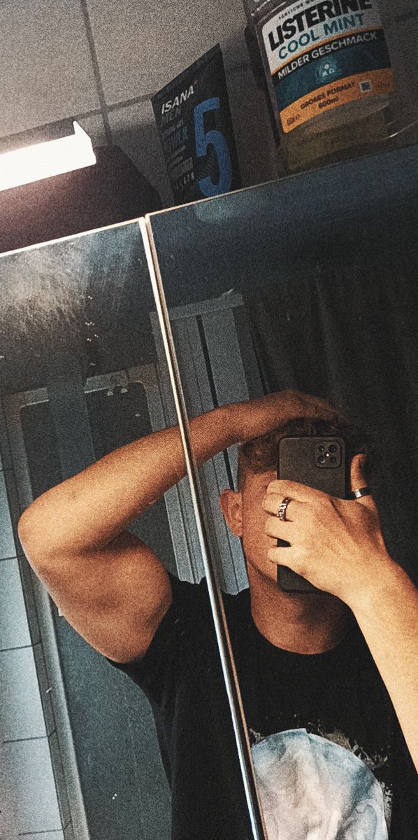 𝘒 𝘦 𝘷 𝘪 𝘯 🍁 tweet media