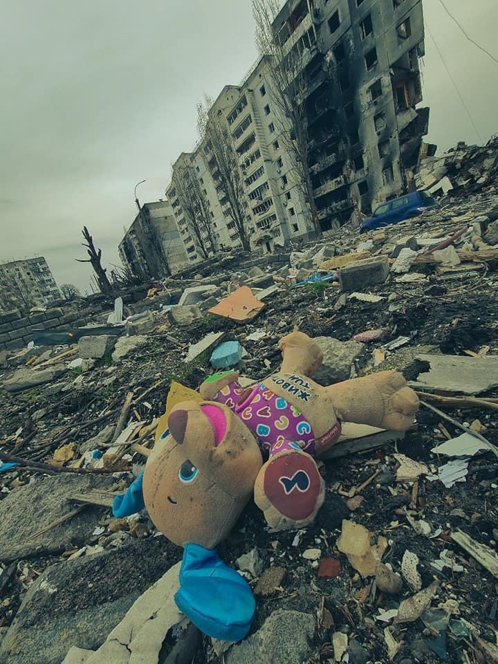 akk1kz's tweet photo. Russia staged a genocide of Ukrainians, they raping Ukrainian women and CHILDREN people are dying.A lot of LIVES are destroyed.There are two things that anyone could do:spread info and donate. HELP UKRAINE
https://t.co/WuxbLON4cz
#BTSCONCERT #TXT7 #ENGENESelcaDay #StrayKids https://t.co/dbdaPpH1Ee