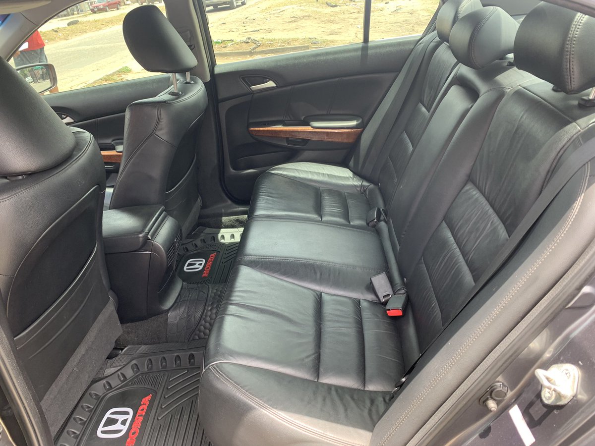 ArewaAuto's tweet image. PLS👏👏👏RETWEET 

FOR SALE!!!

HONDA ACCORD 
YEAR:2011

PRICE:3.5M💰💰💰
LOCATION: LAGOS 
CONDITION: FOREIGN USED 

DUTY✅
DM📩
WHATSAPP📲08032629387
CALL📞08032629387 
#arewamotors #referandearn #luxury