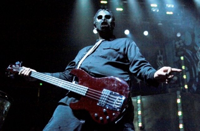 Happy Birthday Paul Gray.

R.I.P (1972 - 2010)

Slipknot    