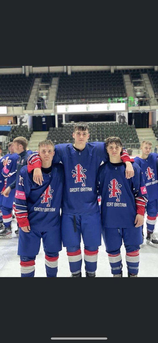 knights on tour🔵🟡<a href="/MackStewart04/">Mack Stewart</a> <a href="/HamillCarter/">carter hamill</a> <a href="/Leedsknights/">Leeds Knights</a>