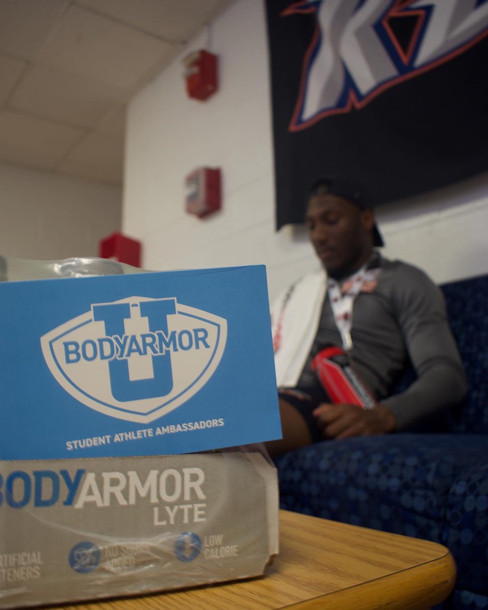 6Mmuhammad's tweet photo. Proud to announce I’ve officially Joined the #bodyarmoru family !!! @DrinkBODYARMOR Hydration is key, Stay hydrated and Drink Body Armor ! #bodyarmorsuperdrink #bodyarmour https://t.co/I0Ch6pXTMZ