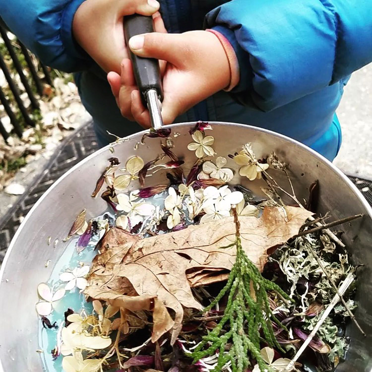 Cooking up something magical ....

@chateauplay