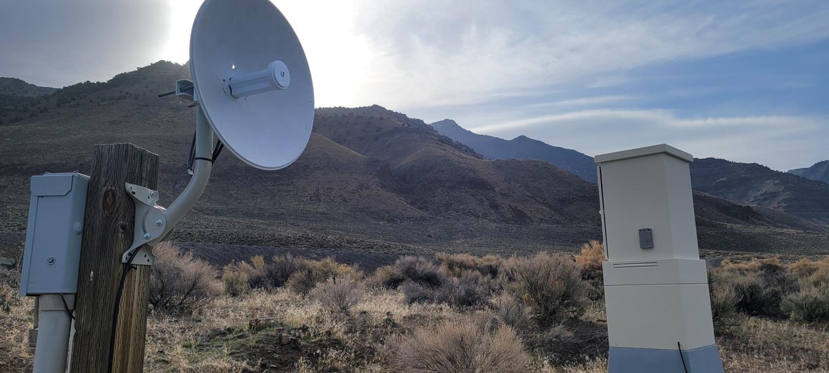 AltheaNetwork's tweet photo. Going where no telco has gone before! Althea recently connected the remote Hart Mountain Refuge, across 16km of fiber and fixed wireless Althea mesh. The Ranger Headquarters, Firestation Bunkhouse, Biotech Science labs can now enjoy fast and resilient broadband. https://t.co/AkqeAGWu7Q