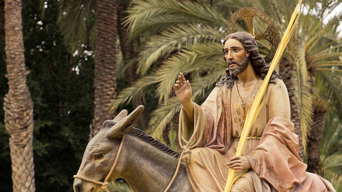 RosaMaraGuijoGa's tweet photo. @CCAsuncion @fpsocorro @franiconos @Ndiazrecio .
La misma multitud que alaba a Jesús en su entrada triunfal a Jerusalén, con el canto de “Hosanna” pedirá su crucifixión cinco días más tarde. Admiramos hoy, al Mesías como Rey, como Pastor del rebaño, como líder de masas. https://t.co/3d9jiKLiMD