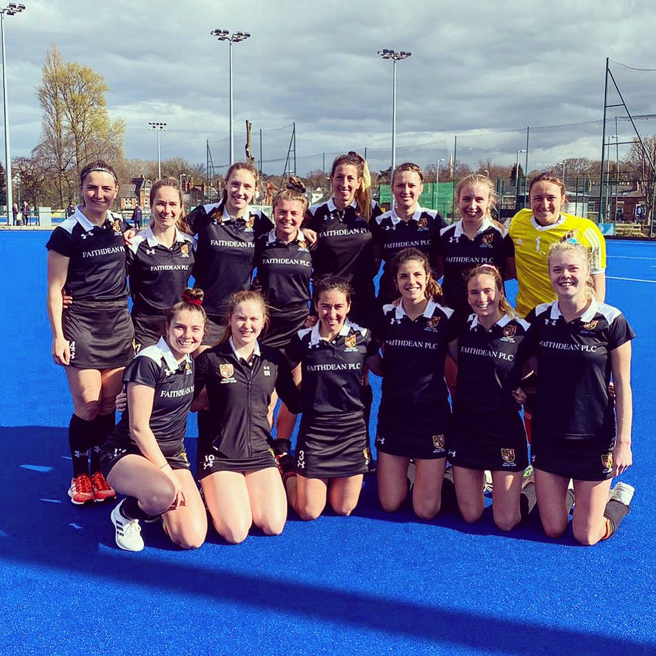 Your L1’s finished their season on a high with a 3️⃣-2️⃣ win at <a href="/UOBHC1/">University of Birmingham Hockey Club 🦁</a> 🙌

🥅 <a href="/ivipessi/">Ivanna Pessina #28</a> 
🥅 <a href="/marta5fuentes/">Marta Fuentes</a> 
🥅 @EmmaTrunks 

#IncredibleHolcs #AwayDays