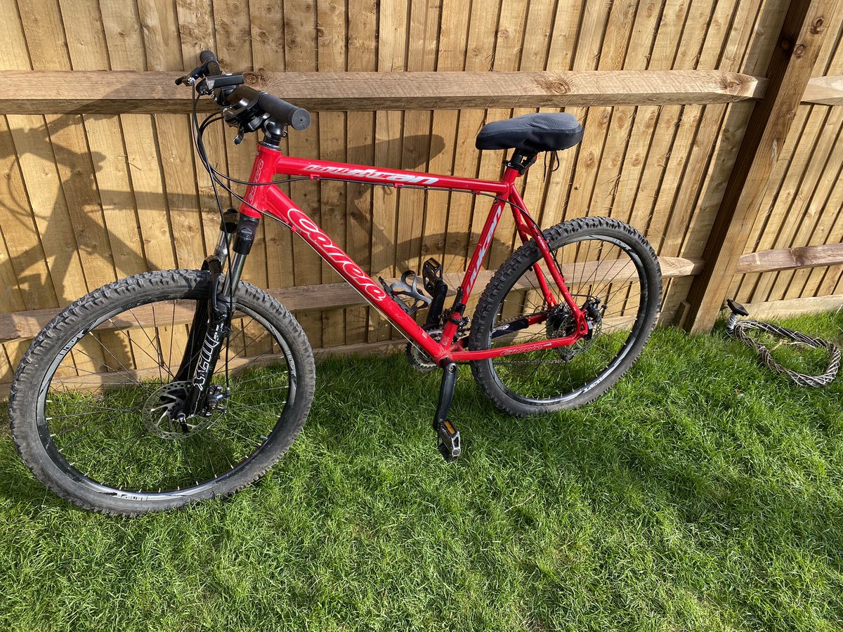 rawryp's tweet photo. Back in the saddle for the fist time in a good few years don’t think I could do the London revolution again!!#bikelife https://t.co/tti82jhAfn