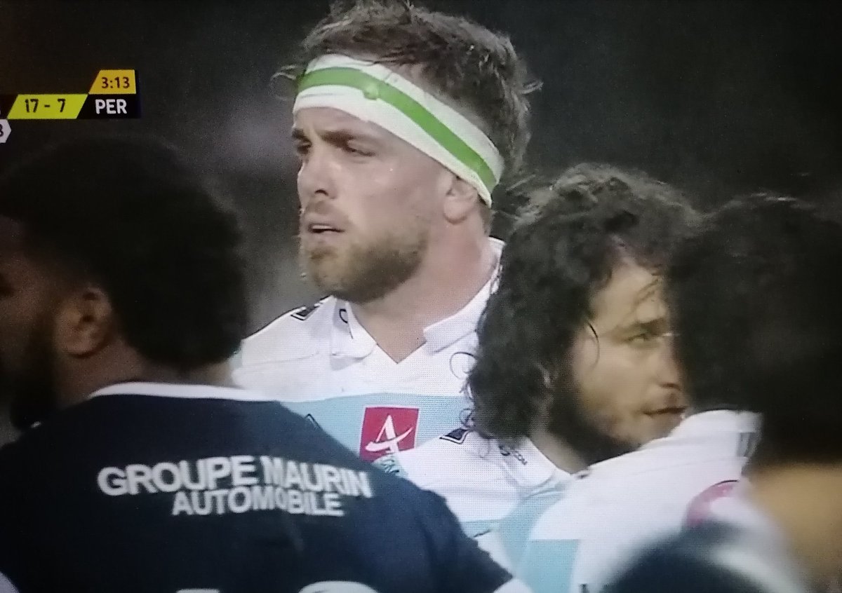 OttaviaDaRe's tweet photo. #Leoni anche nella pioggia ๐ฆ๐ชโ๏ธ๐๐๐ง๏ธ battono @usap_officiel e volano agli ottavi di finale di #ChallengeCup
#BENvPER @BenettonRugby
๐๐๐๐๐๐๐ https://t.co/UkuDyMG1d9