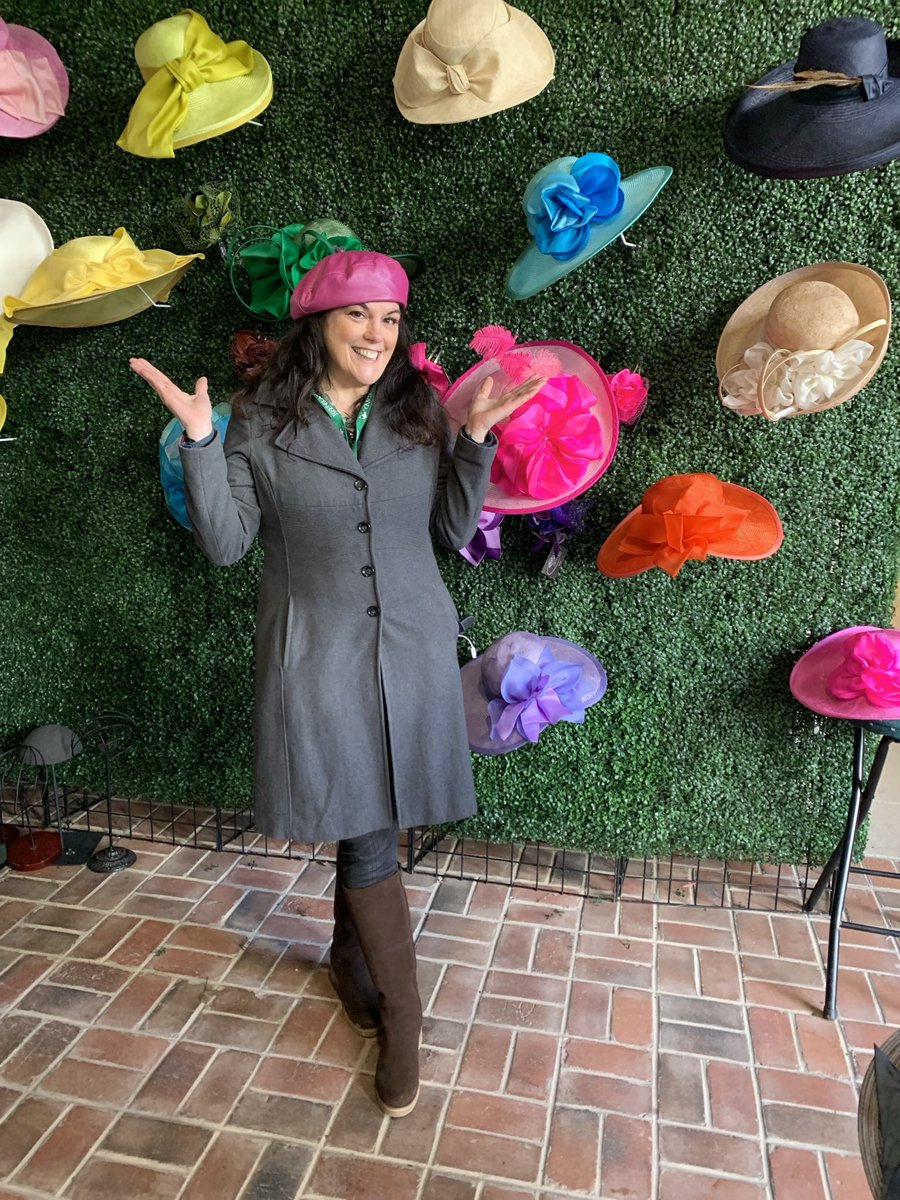 camhatsNYC's tweet photo. Snowed this morning @keenelandracing and a little cold but still a beautiful track and so happy to be here in Lexington for opening weekend! If you are here come see me at @ShopKeeneland #MillinersCorner https://t.co/kZBvKYeKHl