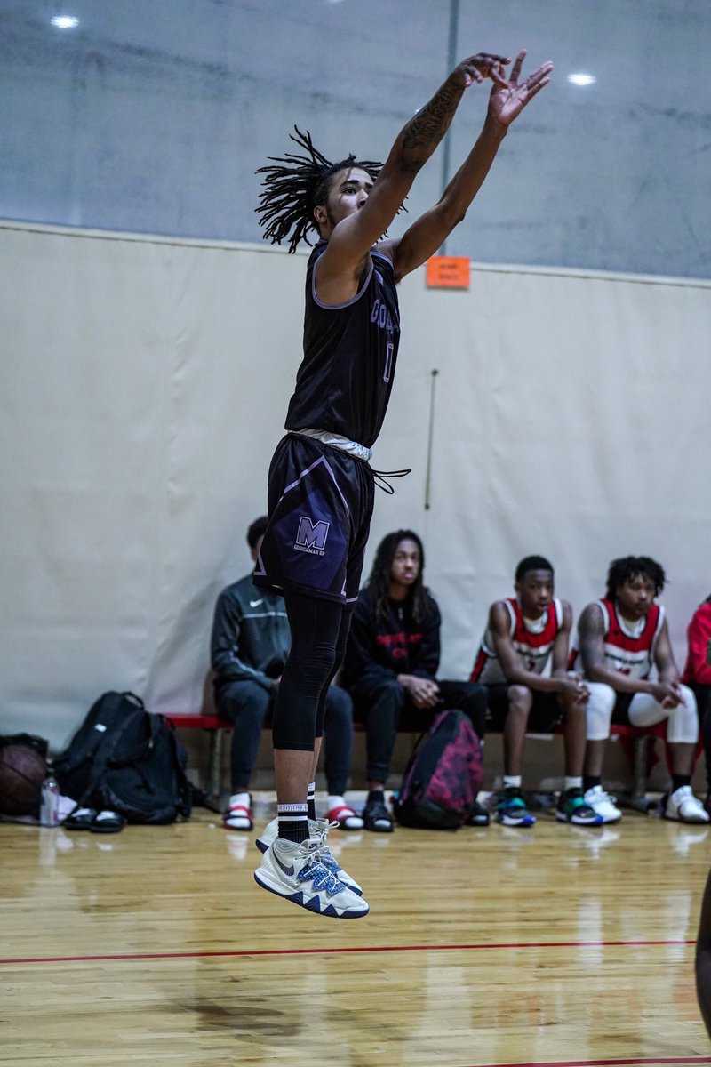 Tough win vs a VERY tough AE5 team this morning! We were led by <a href="/x_jalani_x/">jalani_21</a> with 18 points 7 rebounds and 4 steals.