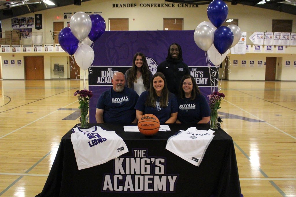 McKenna Monger✨ tweet media