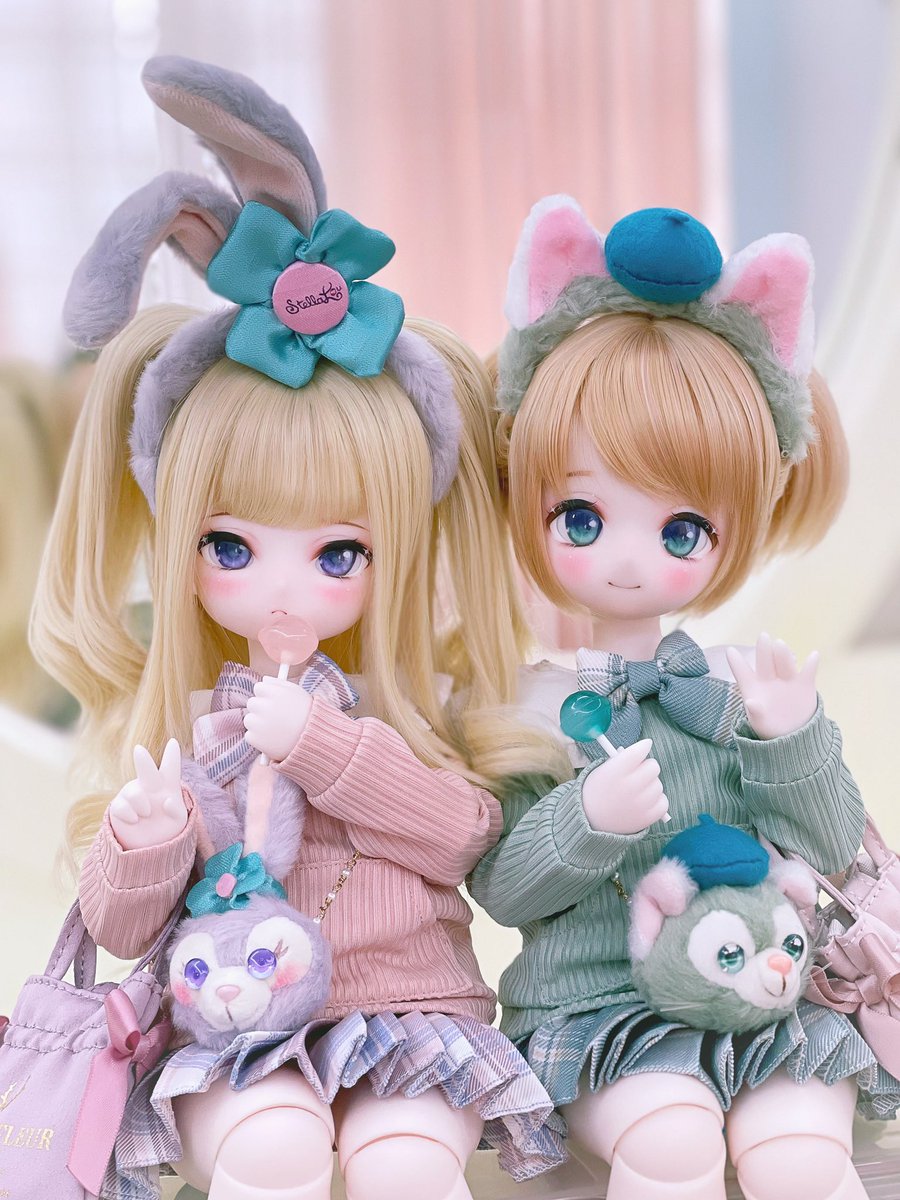 ribbonfiend's tweet photo. My Kumako girls!💖 Ready for DisneySea!✨

💇‍♀️: @pengin_workshop &amp; @stellarlala 
👀: WDS
👜: @MaisondeFLEUR1 
👗👟: SQ
💄: @chocobanadd 

#Puyoodoll #Kumakoちゃん #chocobanaっ子 https://t.co/t6bot21Xk9