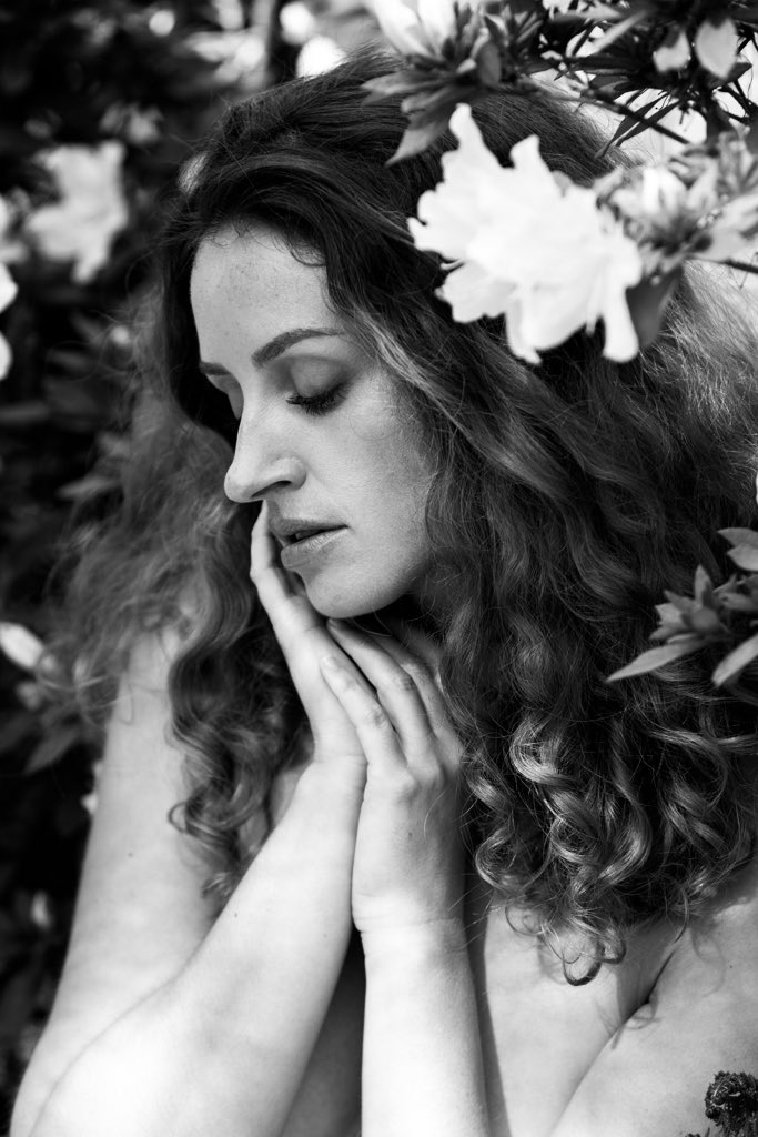 RealWestonPhoto's tweet photo. Day II here on Wildcat Hill for our April Improving the Photographic Nude Workshop ✨ The lovely Jennifer Jones. #photoworkshop #photooftheday #edwardweston #westonlegacy #fineart #blackandwhite https://t.co/SnQR86zBus