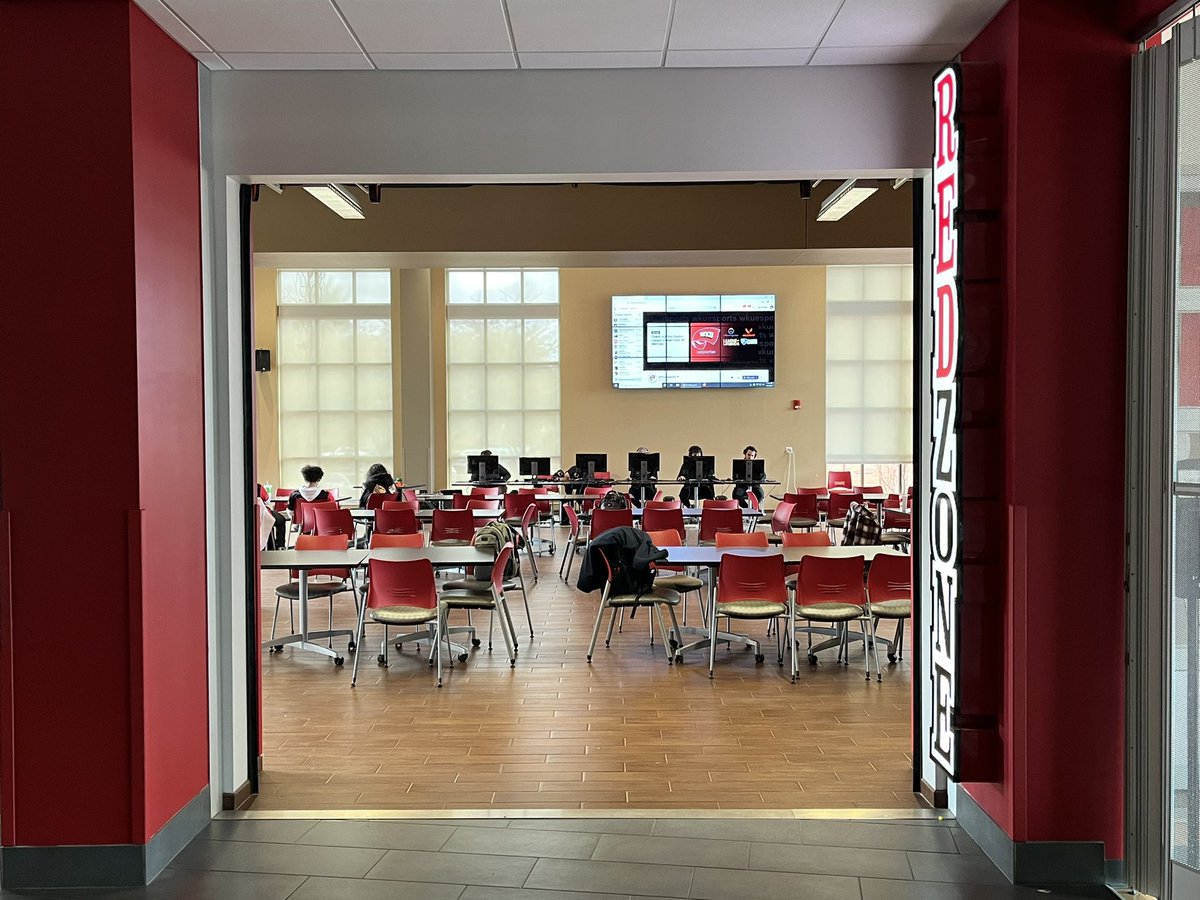 WKUEsports's tweet photo. We are starting soon! Come on in or go to our table outside the DSU food court.

@wku https://t.co/6PlWNxfmgP
