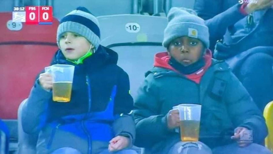 me parece de irresponsables que gavi y ansu se estén tomando unas cervezas un día antes de jugar...