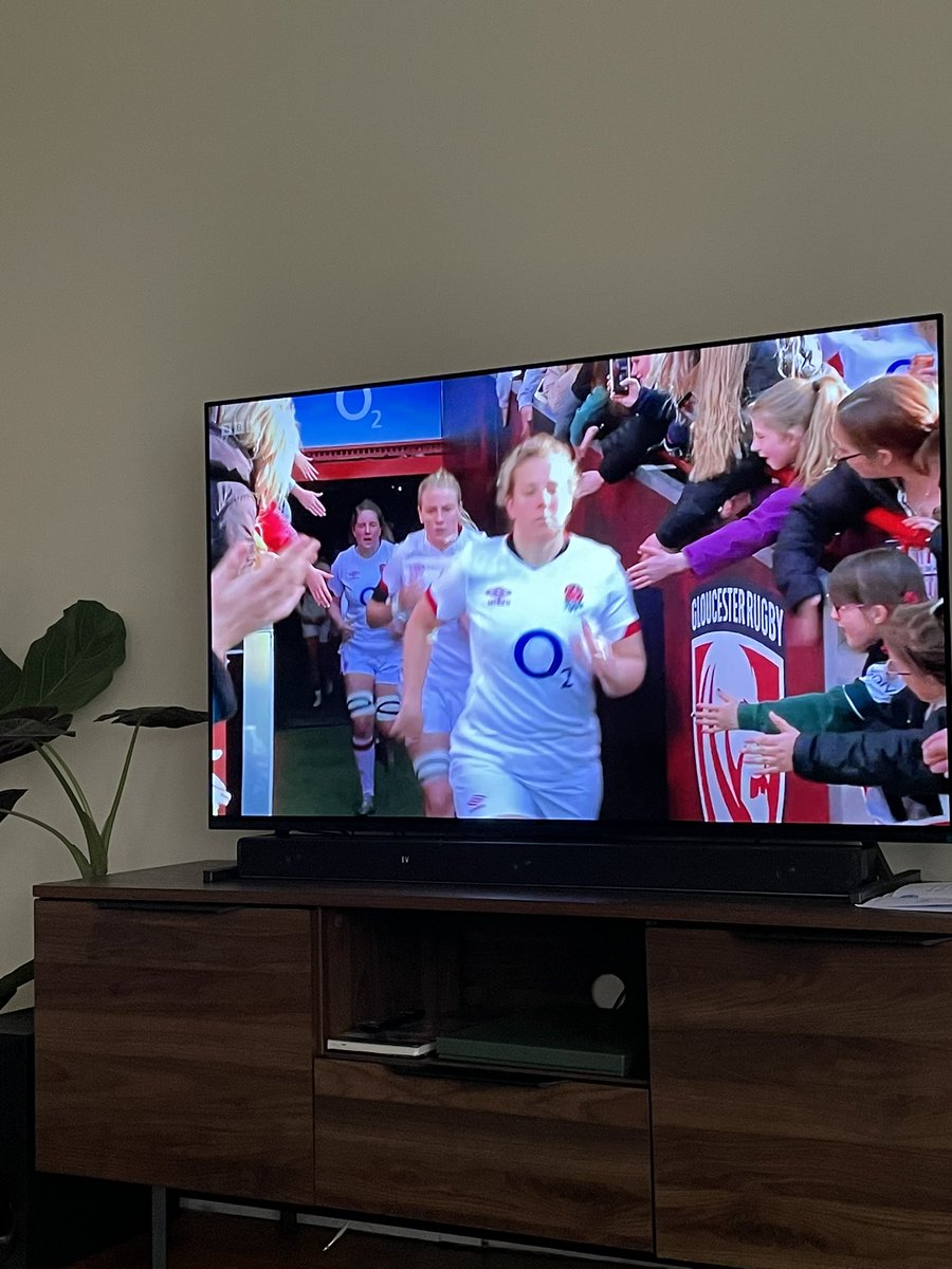 Elmakapelma's tweet photo. How do you double the audience (&amp;commercial value) of a sport in only a few years? You capture the imagination of pre-teen girls 🧨 #WomensSixNations https://t.co/FFmeGpTyre