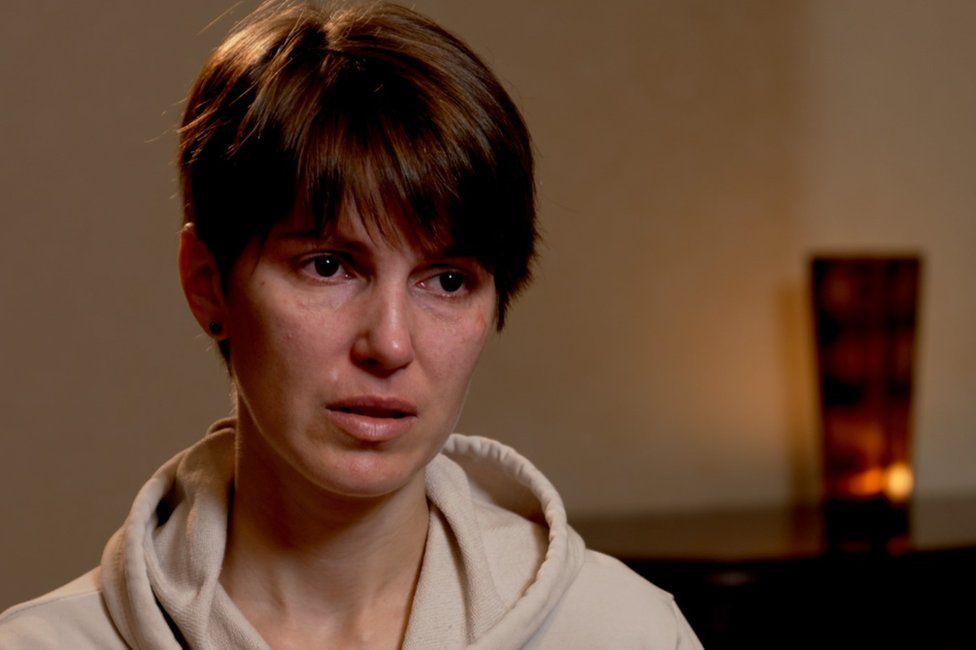 _comeback_alive's tweet image. "Veronika started to shout, her hands were shaking, so I tried to calm her. She got out of the car and I went to follow. As I got out I saw her fall. When I looked, her head was GONE. The car had been struck by a Russian shell &amp;amp; burst into flames. #Ukraine #UkraineWar #StopWar