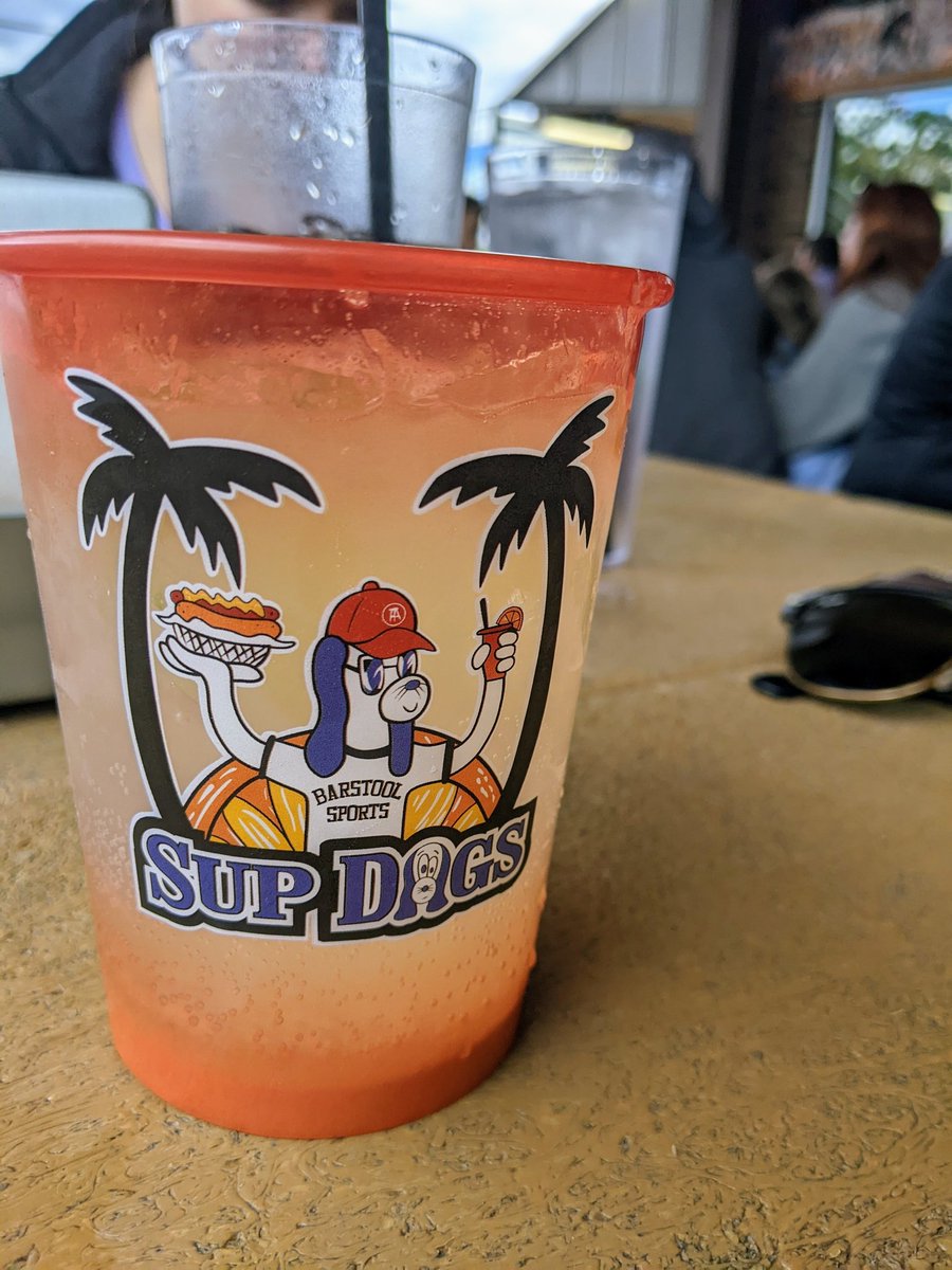 ashtalksabout's tweet photo. @SupDogsECU #BestBarSupDogs https://t.co/SBbSGfh49s