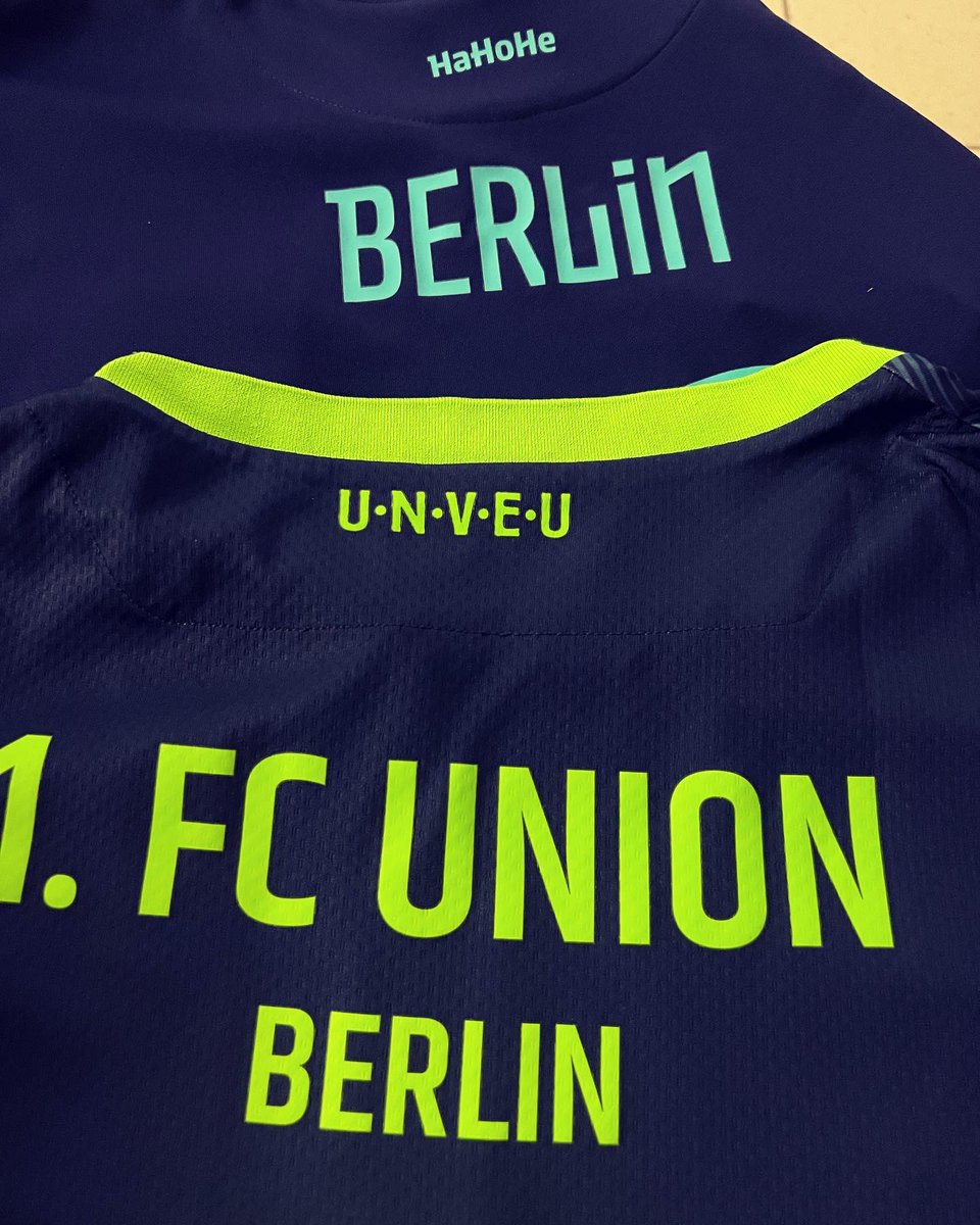 zeiske's tweet photo. Bin ich eigentlich der einzige Berliner, dem es völlig egal ist, wer das Derby gewinnt, weil ich beide Mannschaften hochgradig sympathisch finde? #bscfcu #berlin #fussball #derby #herthabsc #eisernunion #spannungsteigt #berlinickliebedir https://t.co/b7Q7PN48wT
