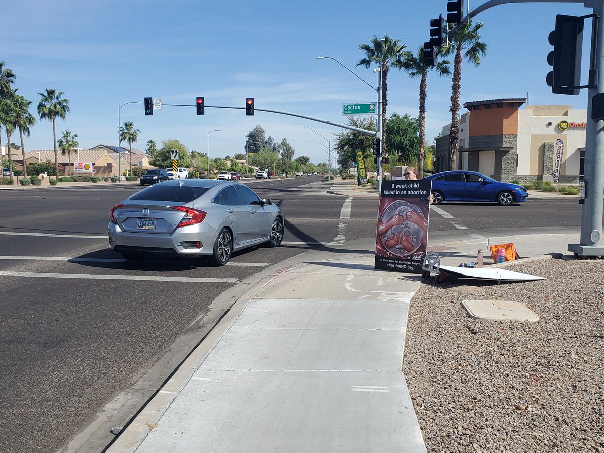 abortionNO's tweet photo. #ProLife activism in Glendale/Peoria, AZ
#Abortion #Genocide #HumanRights #CBR #ChoiceChain #SoTheWorldWillSee https://t.co/V241OI9RaX