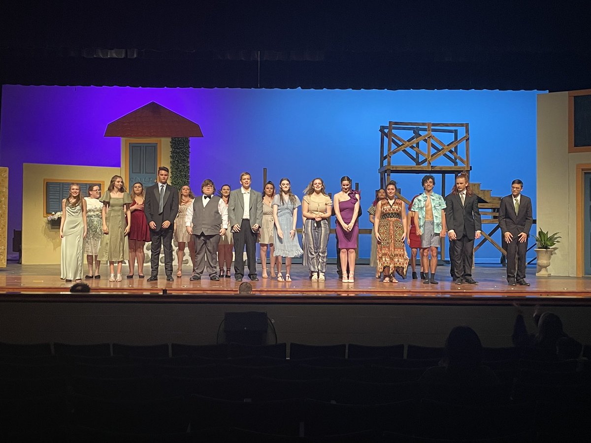 ThsVocal's tweet photo. 1st night down and the crowd LOVED IT!!  If you haven’t been yet you still have 2 opportunities left to see the show, tonight 7:00pm and tomorrow 2:00pm.  You won’t be disappointed!!!  Tickets can be purchased online or with cash at the door.

https://t.co/3xp1FvOiME https://t.co/avzLUbreeC