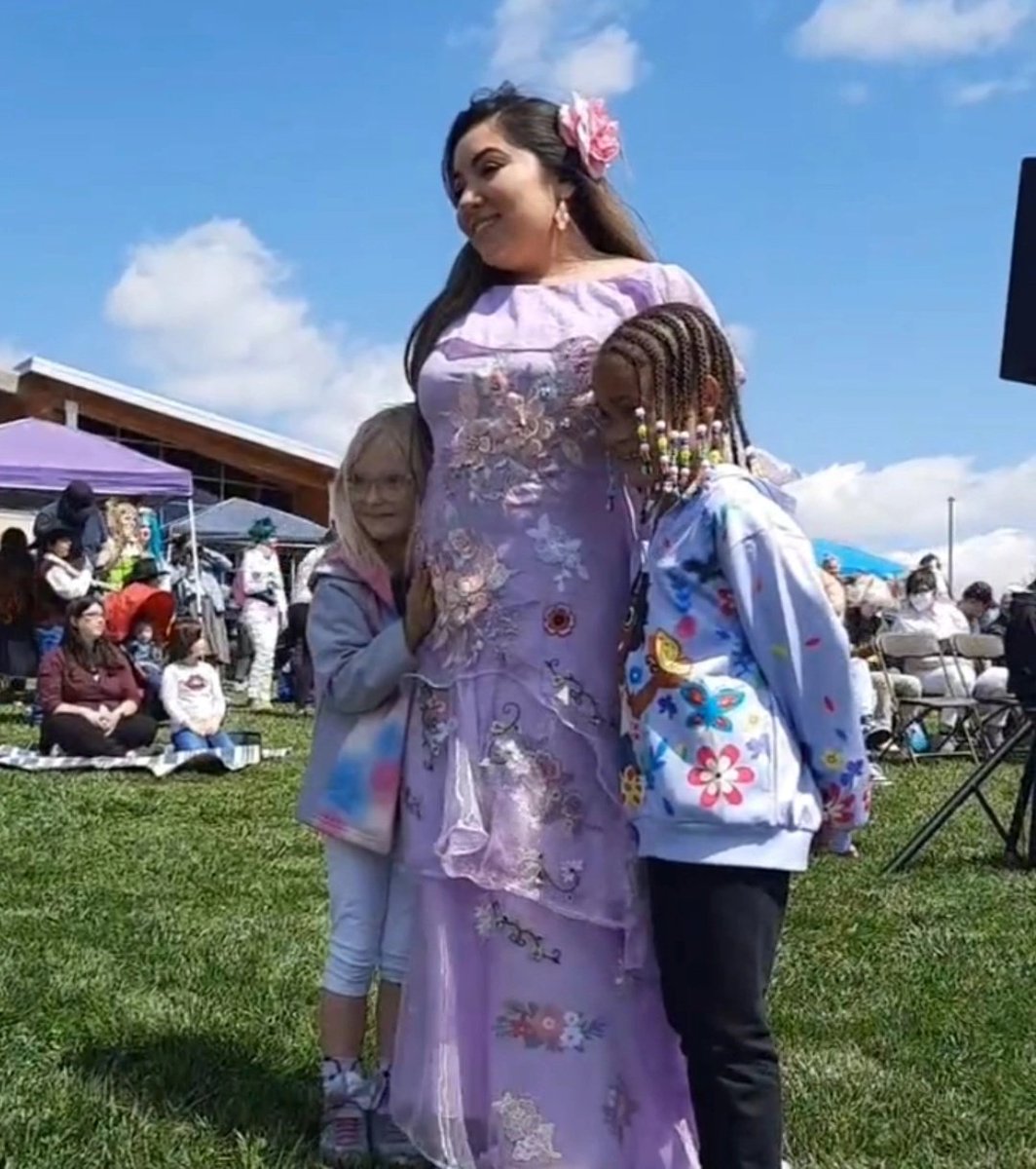 SGFcosplay's tweet photo. We had so much fun last weekend at @SGFsistercities Cherry Blossom, Kite, &amp; Pinata Festival! https://t.co/iFjD7W4UeE