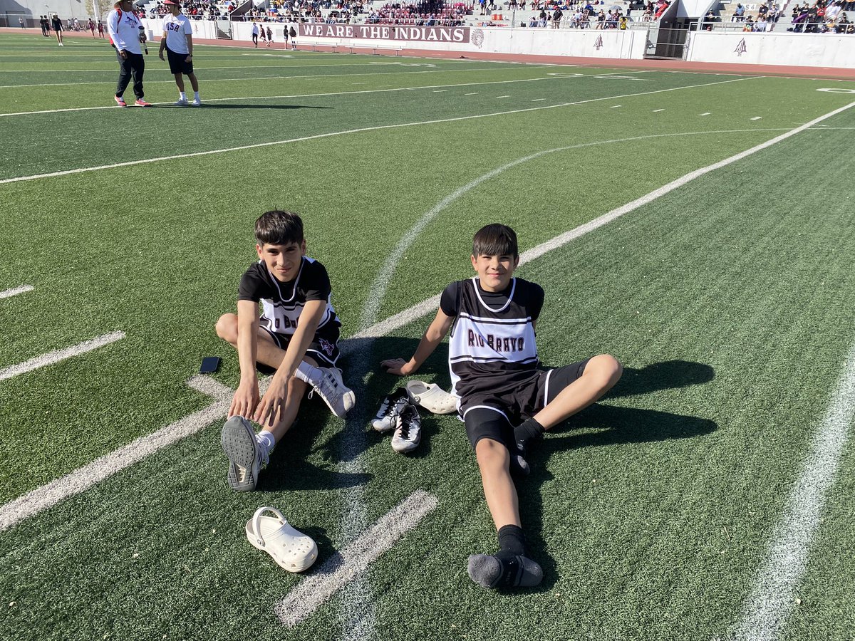 Saturday morning vibes…Rio Bravo hosting a district track meet! 🏃🏻‍♀️🏃🏻‍♂️🎽👟GO LOBOS! 🐺🐾 <a href="/SCalzada08/">Dr. Sandra Calzada</a>