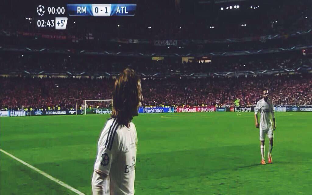 rmaworld_7's tweet photo. مرت السنين ولحد الان اخاف إنه يمررها لكارفخال .. https://t.co/tQUR4CTnjS