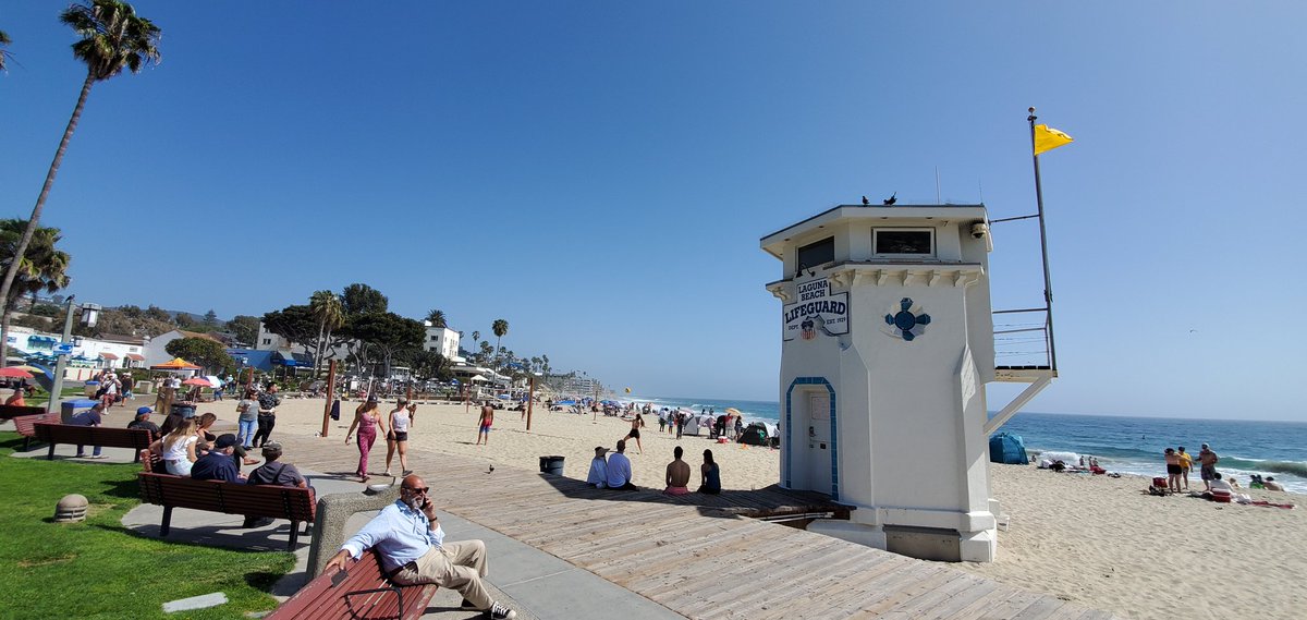 Quaint Laguna Beach, California. 

#lagunabeach #waynesadventures