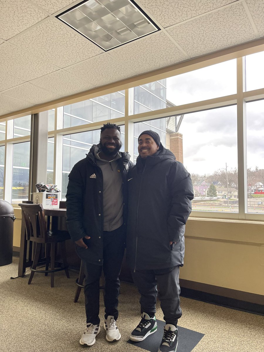 maareeeow's tweet photo. Good spring match against my guy @sammyboateng23, appreciate the hospitality! https://t.co/hfYOZZ2qZm