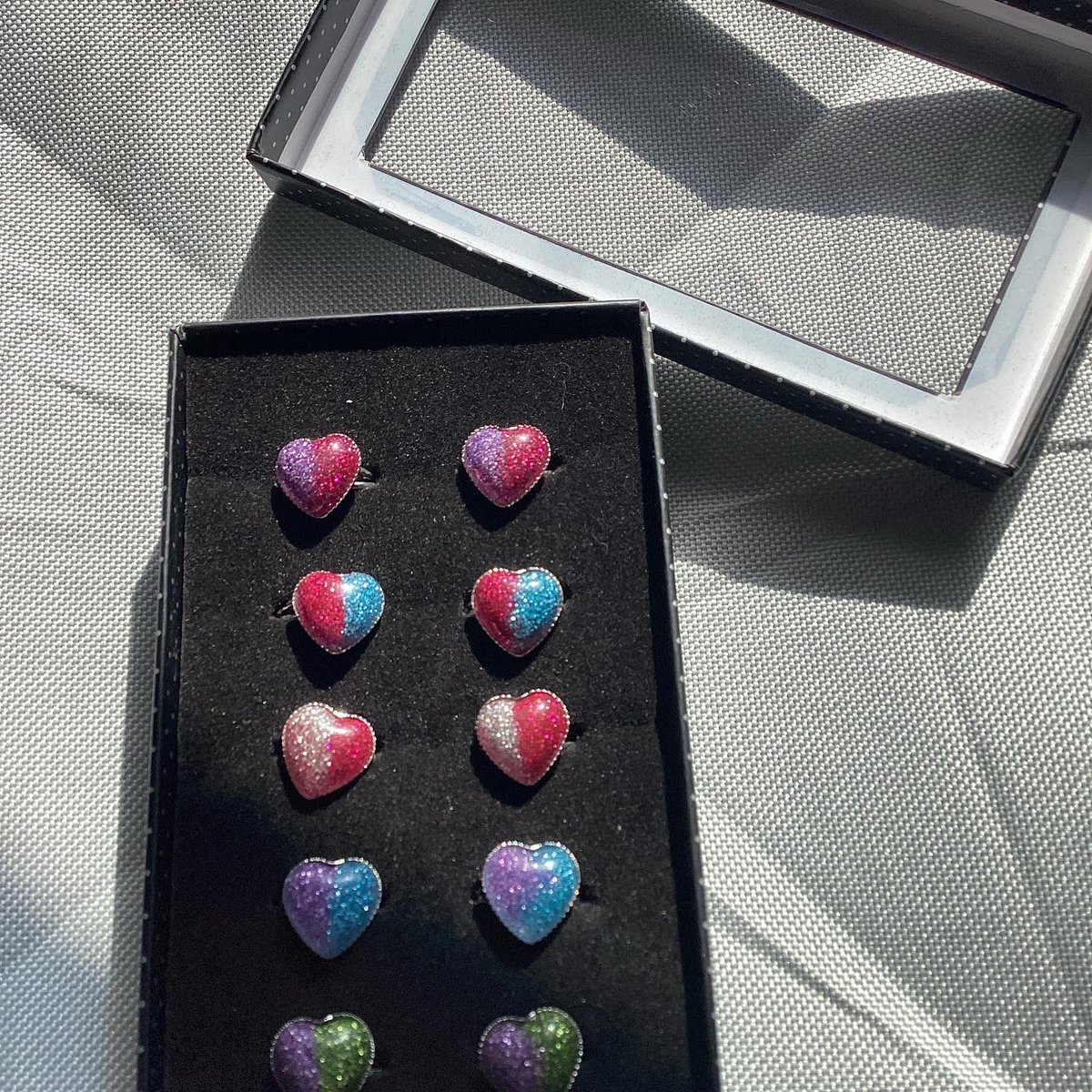 Sandtrice7's tweet photo. $1 Each or for the pack 10  for $10
Starlet Shimmer
https://t.co/B31kTxhAe4 https://t.co/kL1q0buqyL