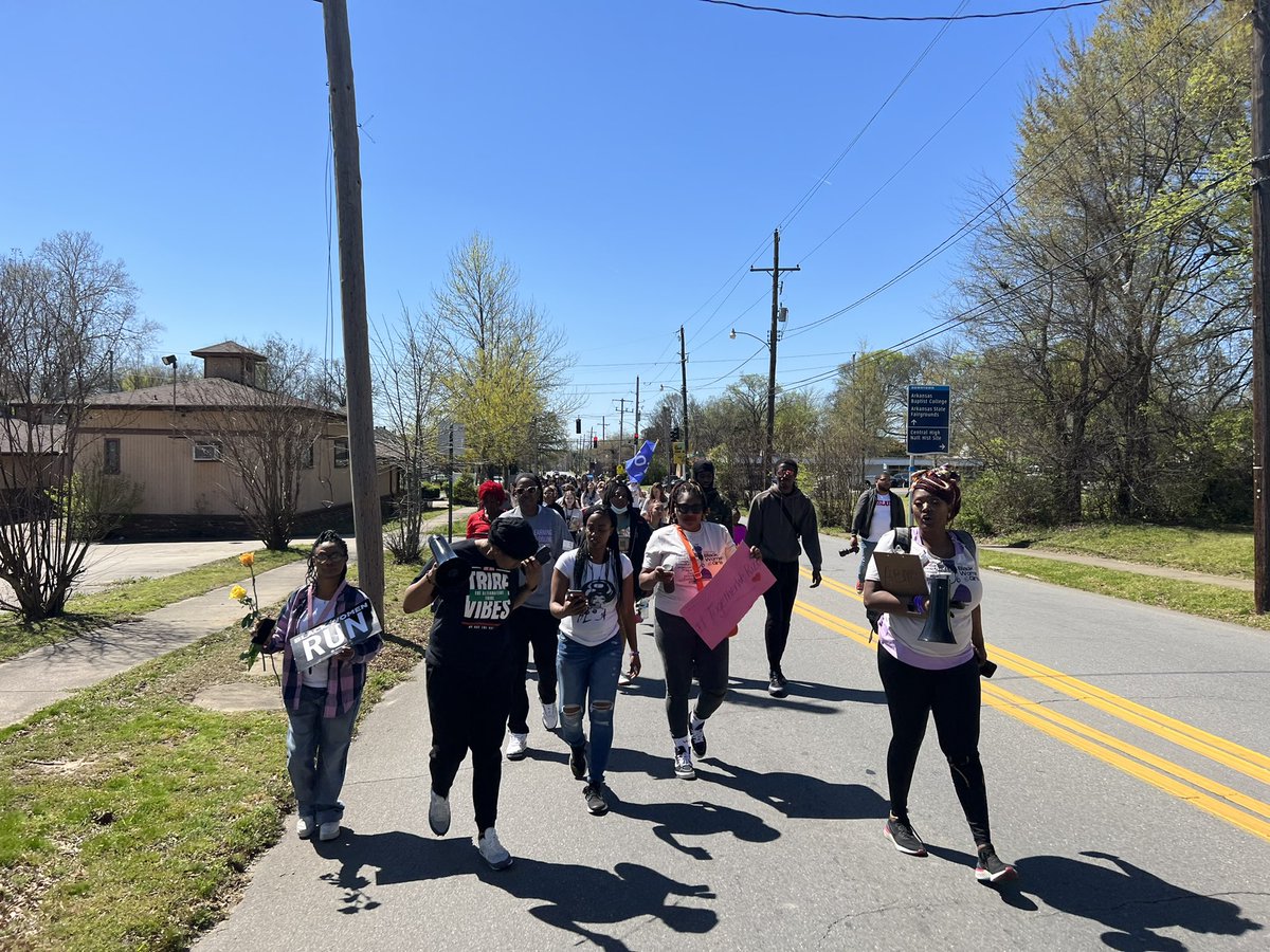 lakeslia_mosley's tweet photo. #TogetherWeRize Her story is our History! I’m so grateful and thankful I got to march with amazing women. This generation will be the change we all want to see. #BlackWoman #MarchForBlackWomen https://t.co/gf1slffe0F