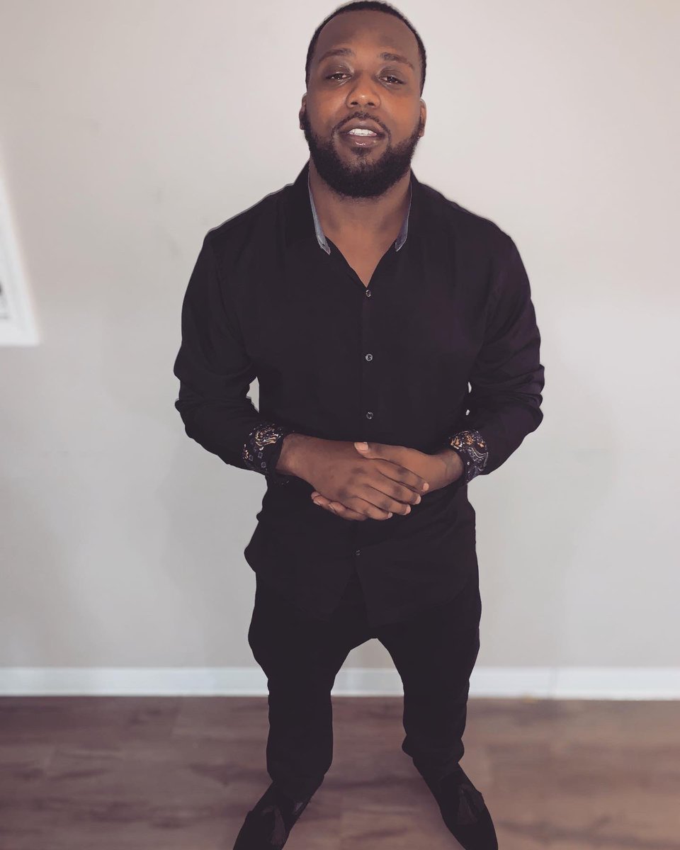 Pheezy46218_'s tweet photo. Black Attire 🥀🏆🤞🏾 #LLCel #LLTreTre https://t.co/ub2dMnfS5G