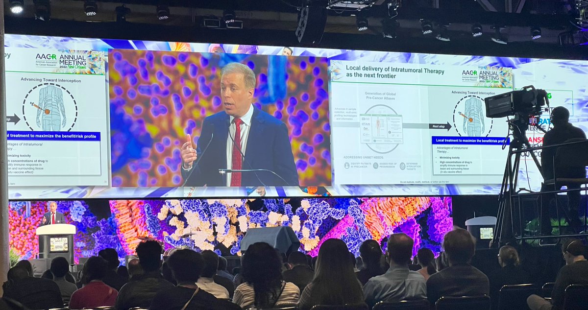 Squirrel_PhD's tweet photo. “The future is now” Avi Spira invites #AACR22 audience to dream of detecting likely progressive premalignant lung lesions and intercepting them by targeted drug delivery. Proud to be part of the lung #PreCancerAtlas network within @humam_kadara’s Lab at @MDAndersonNews https://t.co/53sb2wkWMN