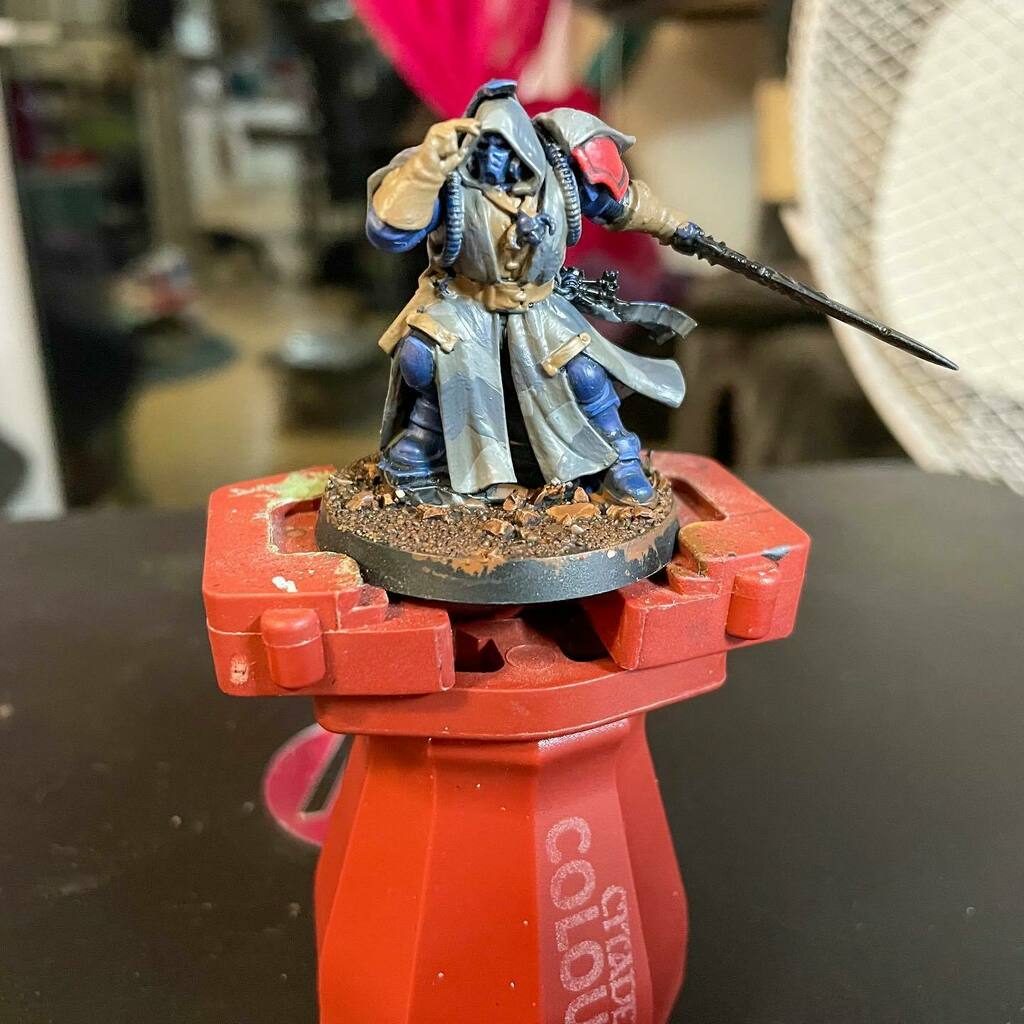 BigGeordieGeek's tweet photo. Yesterday was Day 98 of the #HobbyStreak and so here is where I got to with my Librarian in Phobos Armour for the Blood Angels army I share with @magickmogwai
#Warmongers #WarhammerCommunity #PaintSlam22 #WarHamFam #Warhammer40k #Warhammer40000 #BloodA… https://t.co/blLnbXynQ2 https://t.co/iGAYsxC61H