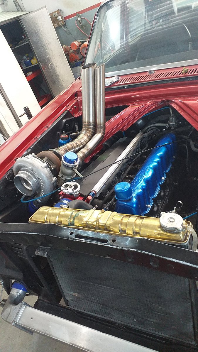 OldButNoSlow's tweet photo. Interesante mi sabado. #FordFalcon #Turbo #Megasquirt https://t.co/QTJCZ13FXn