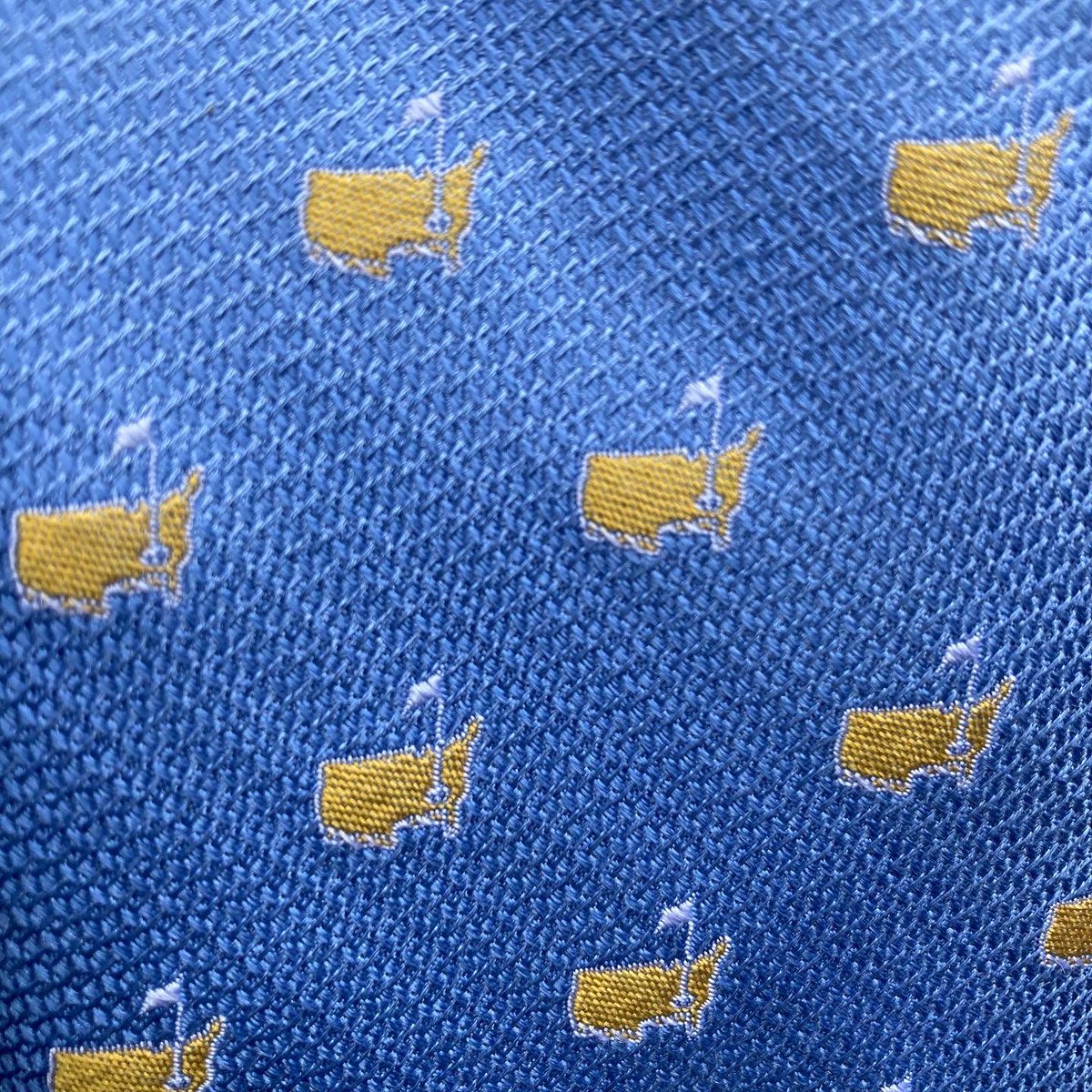 CollieCrusader's tweet photo. ⛳️ I’m pretty busy and am tied up 👔 at the moment trying to get on the leaderboard at #TheMasters 

Can you believe we found this fancy silk @TheMasters tie at the thrift store last week? #mygoodwillfind 

#golf #roughcollie #collie #intheruff #intherough #Masters2022 https://t.co/kewS4Oif5N