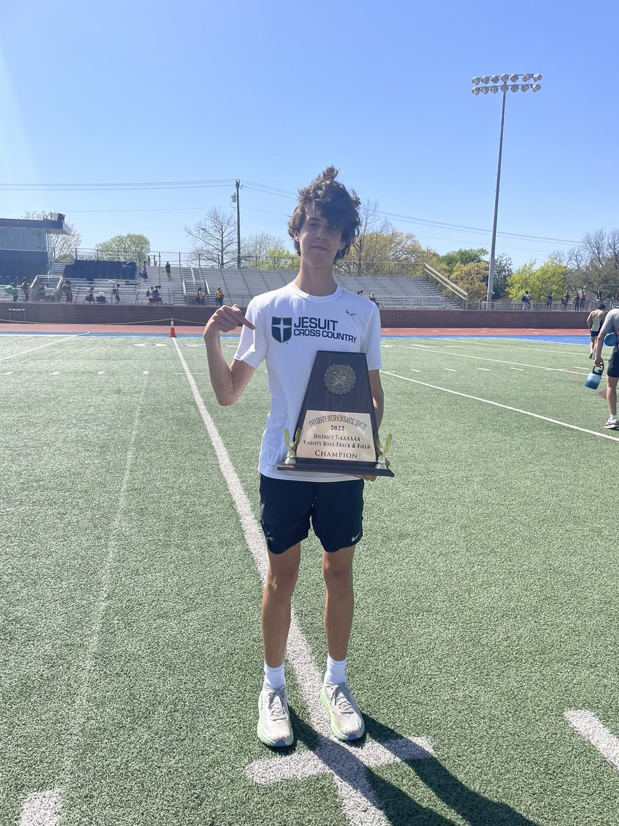 XCJesuit's tweet photo. The Rangers have a dominant performance at the 6A District 7 Championship Meet and take home first place!🏆🥇 https://t.co/9iiIRrqjGQ