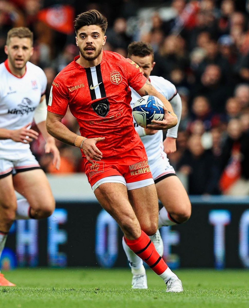 RomainNtamack's tweet photo. 🔴⚫️ let’s go ! @StadeToulousain https://t.co/8EO3C7qcOA