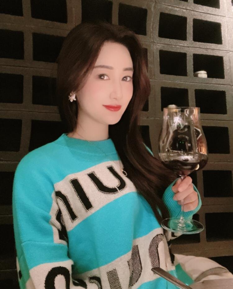 nameun73's tweet photo. The most beautiful scenery in life is the health of family, friends, and dreams will come one day https://t.co/cxKpvoAJJ4