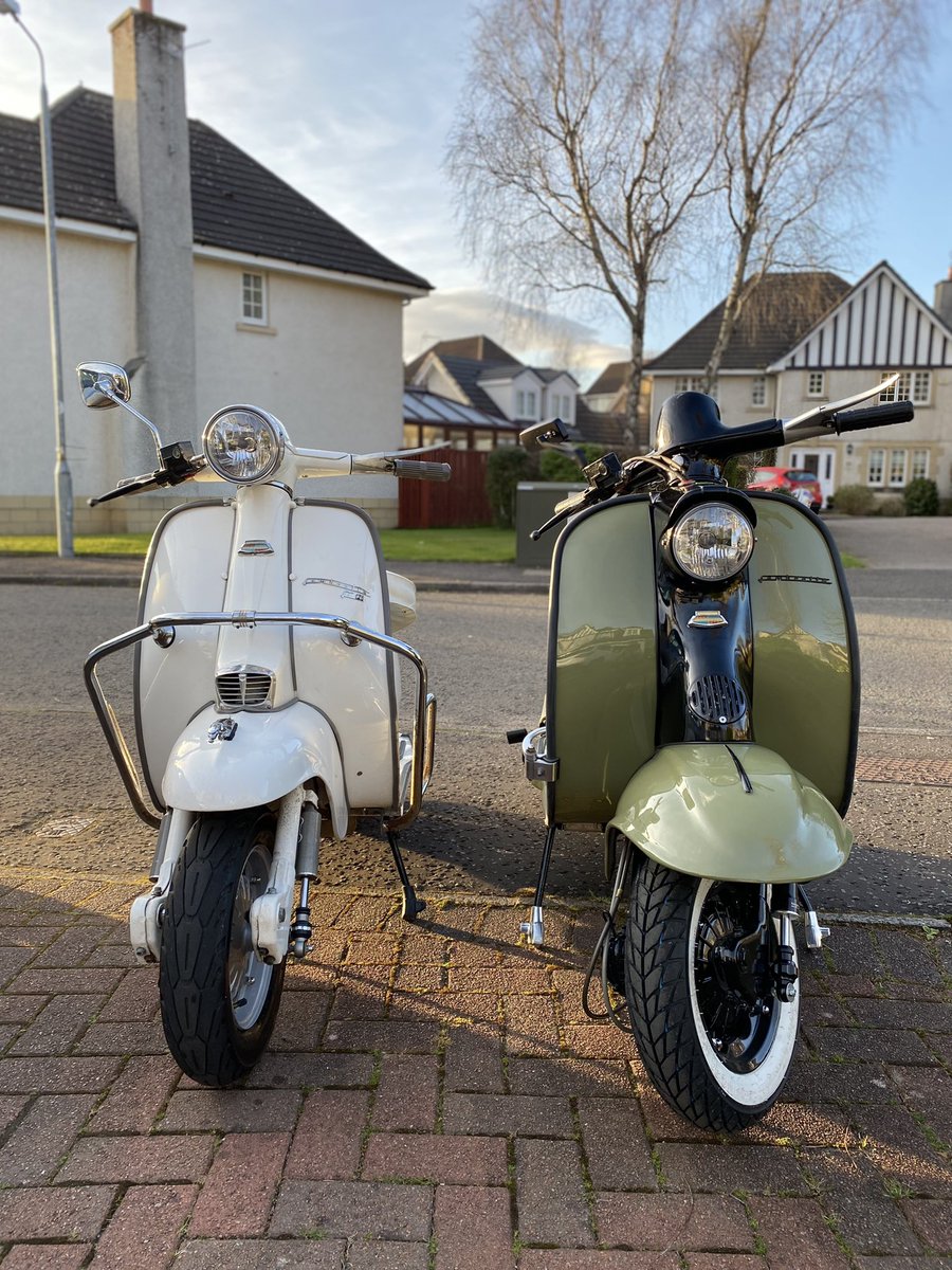 robert2burns's tweet photo. Patients ready to leave the clinic… that S1 is a wolf in sheeps…. Ready for the new season #rb252 #lambretta #s1 #s3 #afnsc #2strokefullthrottle https://t.co/VY5sD9WoDJ