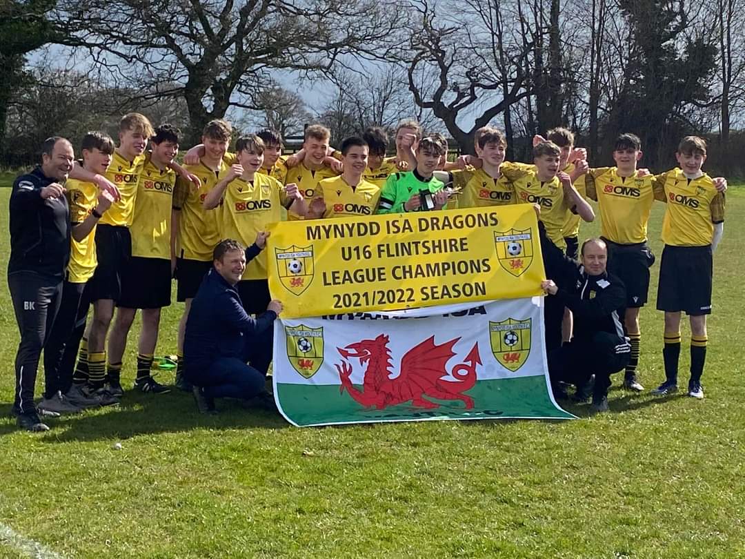 IsaDragons's tweet photo. Emotional day today as the team I have coached for 11 years played their last junior football game. Its been a rollercoaster of a journey and I've met some great people in the grassroots football community. 
Winning the U16s league title was a brilliant achievement for the team https://t.co/POKJf3RB95
