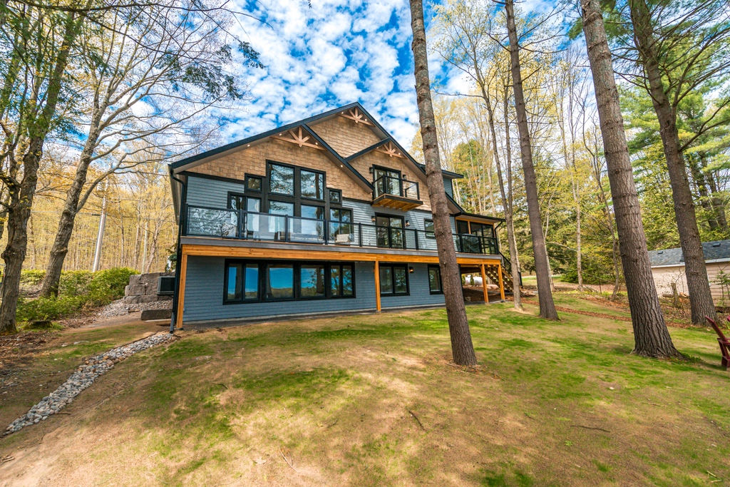 linwoodhomes's tweet photo. Do you have dreams of building your own custom home or cottage?๐ก
Join us today and tomorrow Saturday, April 9th, and Sunday, April 10th at the Cottage Life Show!
Click the link below for tickets!
https://t.co/ctKWngOV6L
#CottageLife #SpringCottageLifeShow https://t.co/QsGrvMtFZN