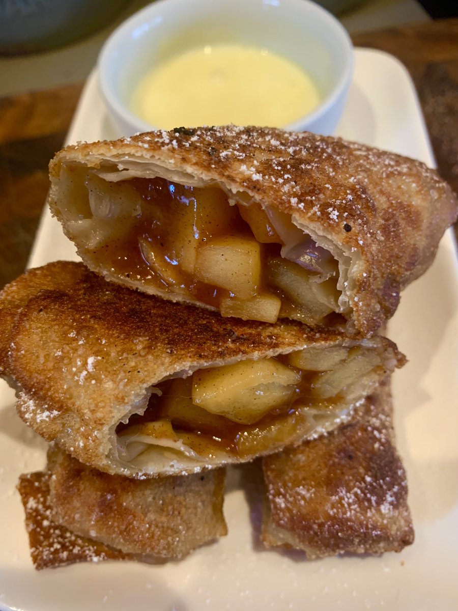 mentalcasemama's tweet photo. I made homemade apple pie egg rolls with a  caramel vanilla sauce. https://t.co/Hv2znoXStg