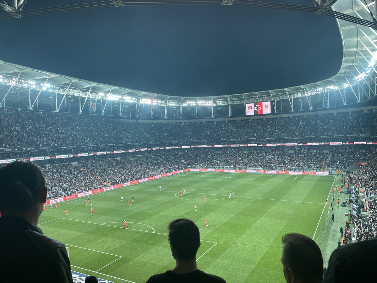 Alberto Rivas tweet media