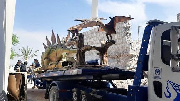mrikelme's tweet photo. ¡Ya están llegando los #Dinos 🦕 al #PuertoNoas de #Torreón! 👏 Te esperamos mañana domingo 10 de abril a partir de las 10:00 hrs. ¡Ven con tu familia! EVENTO GRATUITO. #HazTurismoEnCoahuila https://t.co/1Yu4eBGRKh