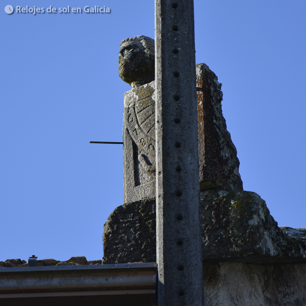 relojesdesolgal's tweet photo. O único reloxo de Galicia catalogado por @CulturaXunta e ten un poste pegado😫
#Reloxodesol no #concellodeCrecente (#PO)
#Relojdesol en el municipio de #Crecente (#Pontevedra)
#patrimonio #rellotgedesol #relógiodesol #sundial #sonnenuhr #cadransolaire #aameixeira #aparadanta https://t.co/OQoFT881CH