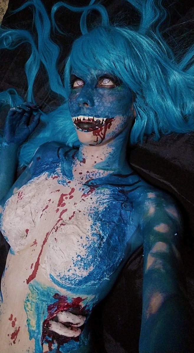 LisandraRodrg18's tweet image. El primer boddy Paint que hice jejeje. Es un tiburón zombie . Que ganas de hacer otro
#boddypaintinh #boddypaintingshark #shatkmakeup #zombieshark