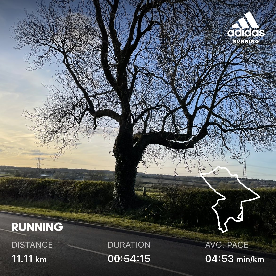 DenhamKite's tweet photo. 11km evening run complete. Good day following an ⁦@Everton⁩ win 👍 @DavidLloydUK #DLRunClub #EFCmatchday https://t.co/nBuRvfzLwY